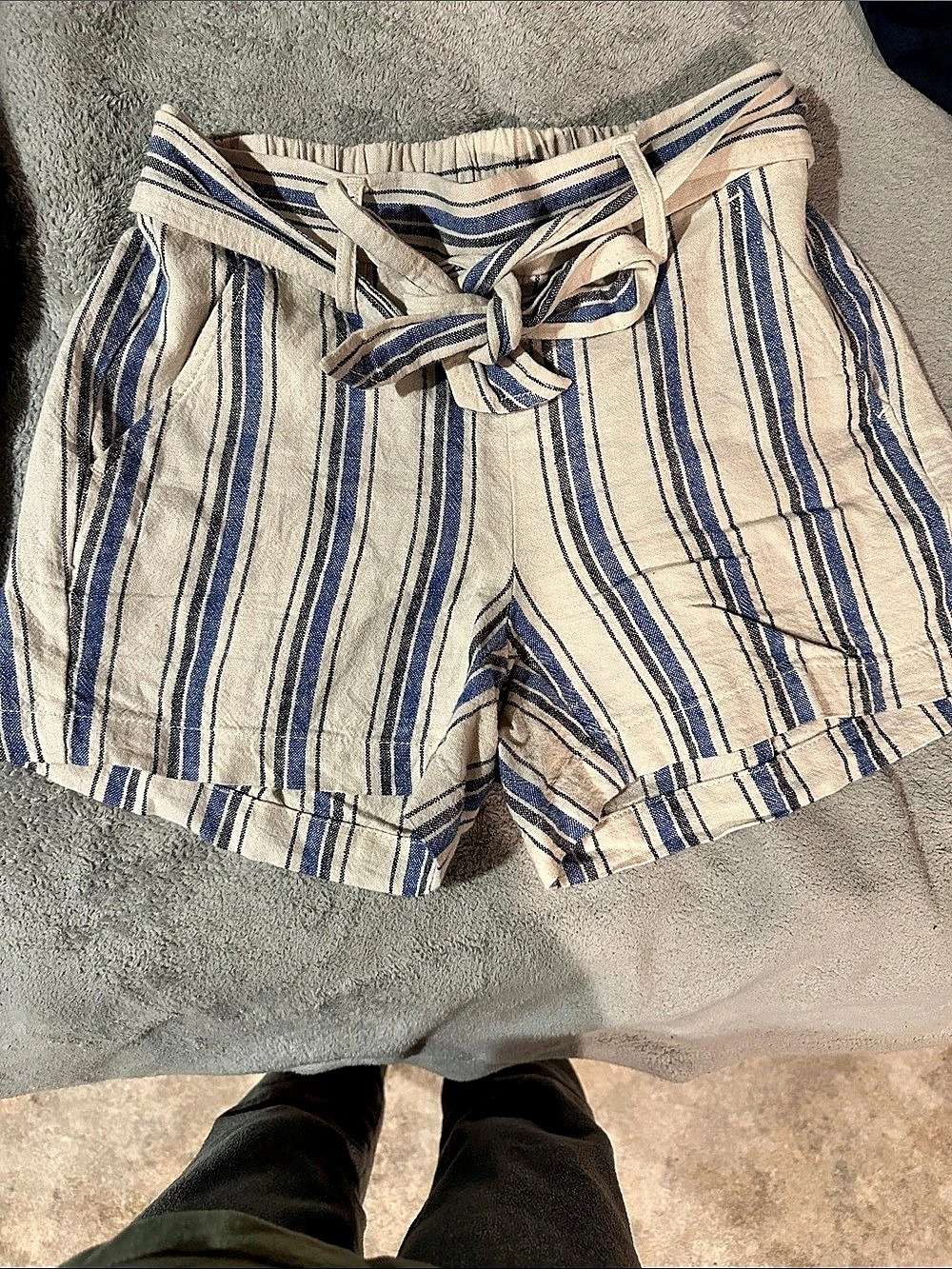 J.Crew Striped Shorts in Cream, Black & Blue Size 00 Like New